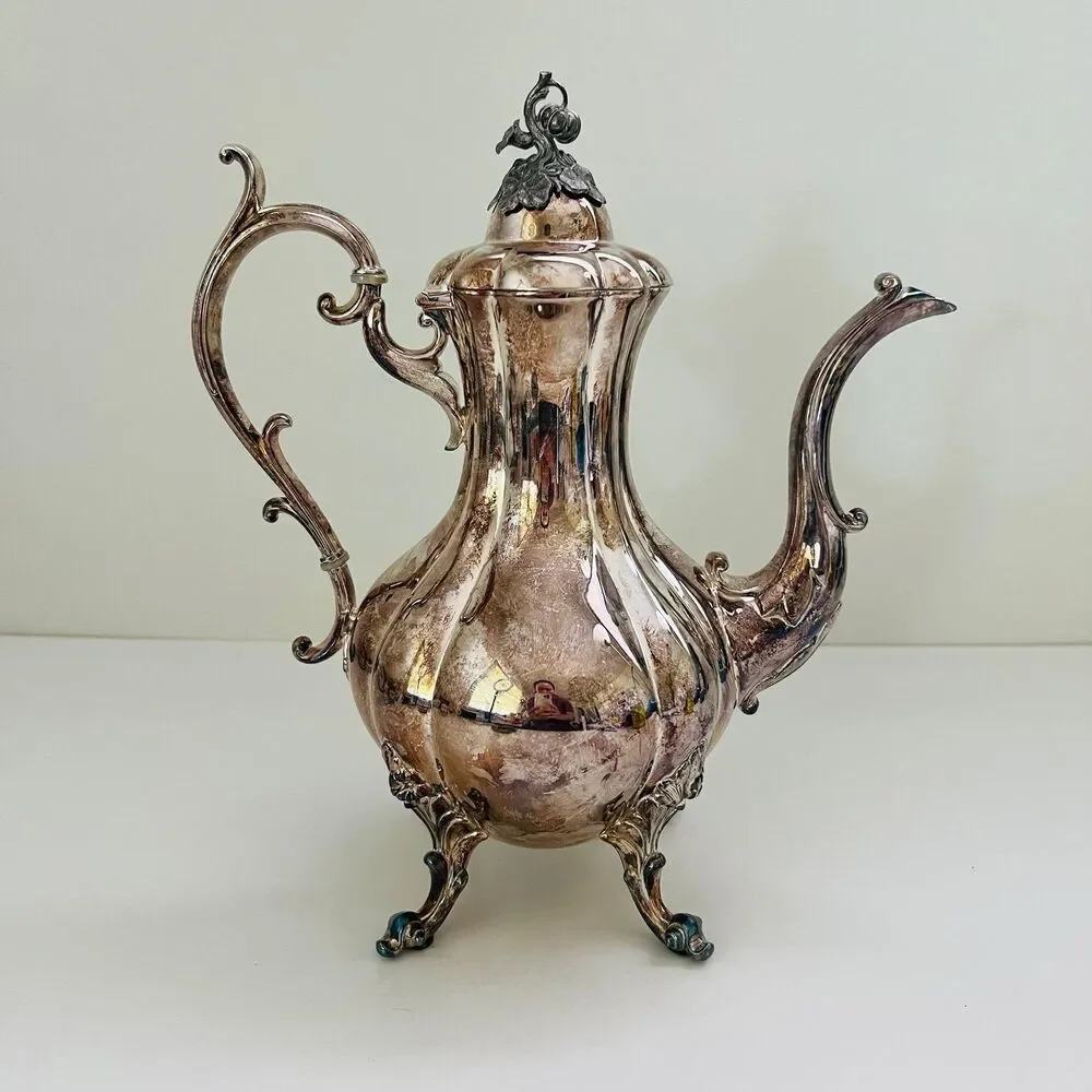 REED & BARTON 1795 Winthrop Silver Plated Melon Shape Tall Coffee Teapot